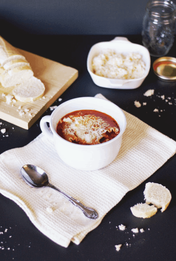 Tasty Lasagna Soup | homemade soup recipes, lasagna recipe ideas, easy soup recipes, how to make lasagna soup, fall soup recipes, cool weather recipes || The Butter Half via @thebutterhalf