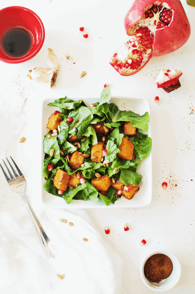 Roasted Butternut Squash Salad With Maple Vinaigrette | healthy salad recipes, homemade vinaigrette recipe, homemade salad dressings, butternut squash recipes, fall salad recipes, easy salad recipes, recipes using butternut squash, fall squash recipes || The Butter Half via @thebutterhalf