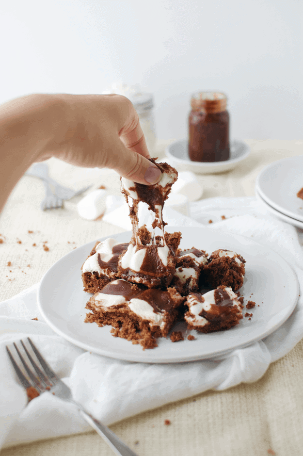Mom's Rocky Road Cookie Bars | rocky road dessert recipes, cookie bar recipes, homemade dessert recipes, easy chocolate desserts || The Butter Half via @thebutterhalf #rockyroad #cookiebars #easydessert