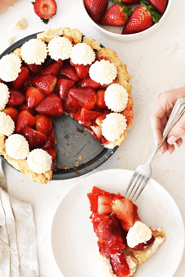 The Best Homemade Fresh Strawberry Pie | What started out as my most dramatic food experience to date, turned out to be my best pie ever made || The Butter Half #strawberries #pie #strawberrypie #summerrecipes #thebutterhalf