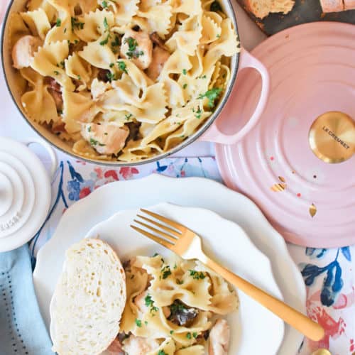 The Best Creamy One Pot Chicken Marsala Pasta - add this to your list of go-to quick dinner recipes. It takes under 30 minutes to make! Also, come enter to win this Le Creuset Sakura Dutch Oven giveaway!