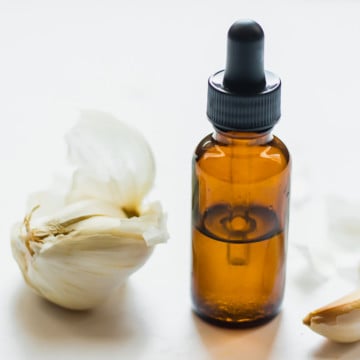 Home Remedy Ear Infection Drops (Garlic Ear Oil)