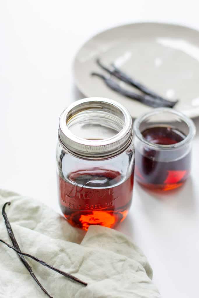 Making homemade vanilla extract in your Instant Pot will you time and money. Making it from scratch is more cost effective than buying it and using your Instant Pot cuts out the long extraction time.  || The Butter Half #vanillaextract #instantpot #homemadeextract